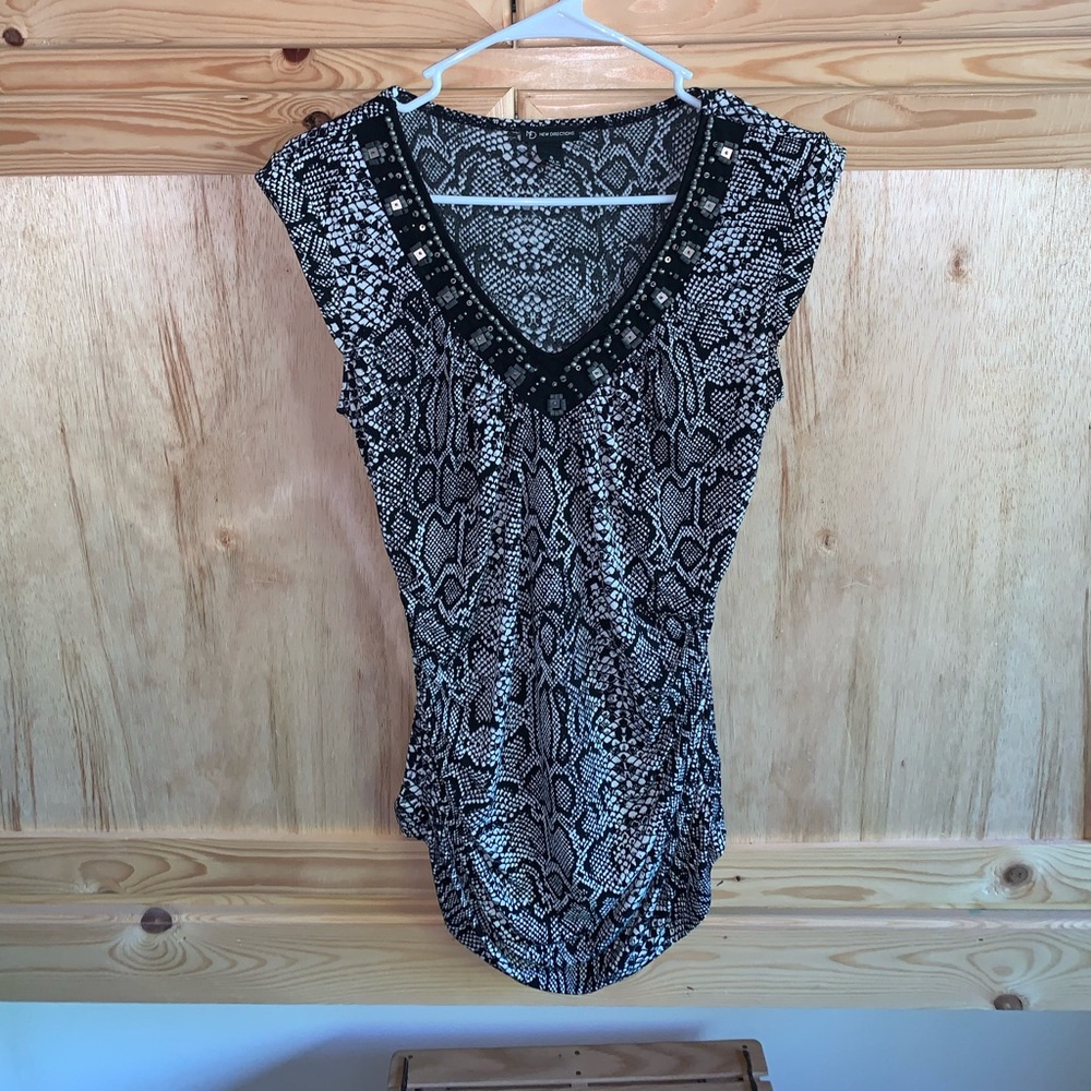 New Directions beaded embroidered v-neck blouse shirt size S